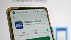 O que é o desligamento voluntário do Auxílio Brasil 2023?