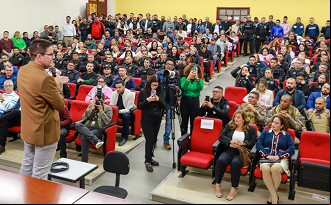 Cerimônia em que Governador Gladson Cameli anunciou a realização de um novo concurso público com 329 vagas para o Instituto de istração Penitenciária (Iapen). Foto: Marcos Vicentti/Secom Cerimônia em que Governador Gladson Cameli anunciou a realização de um novo concurso público com 329 vagas para o Instituto de istração Penitenciária (Iapen). Foto: Marcos Vicentti/Secom